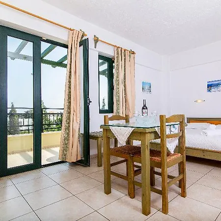 Dionysos Hotel 3*